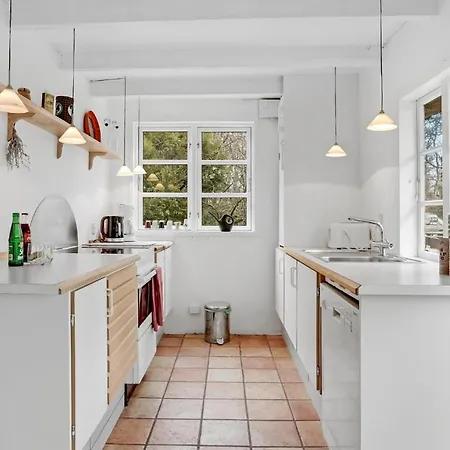 Tolles Zuhause In Mit Küche Bogense